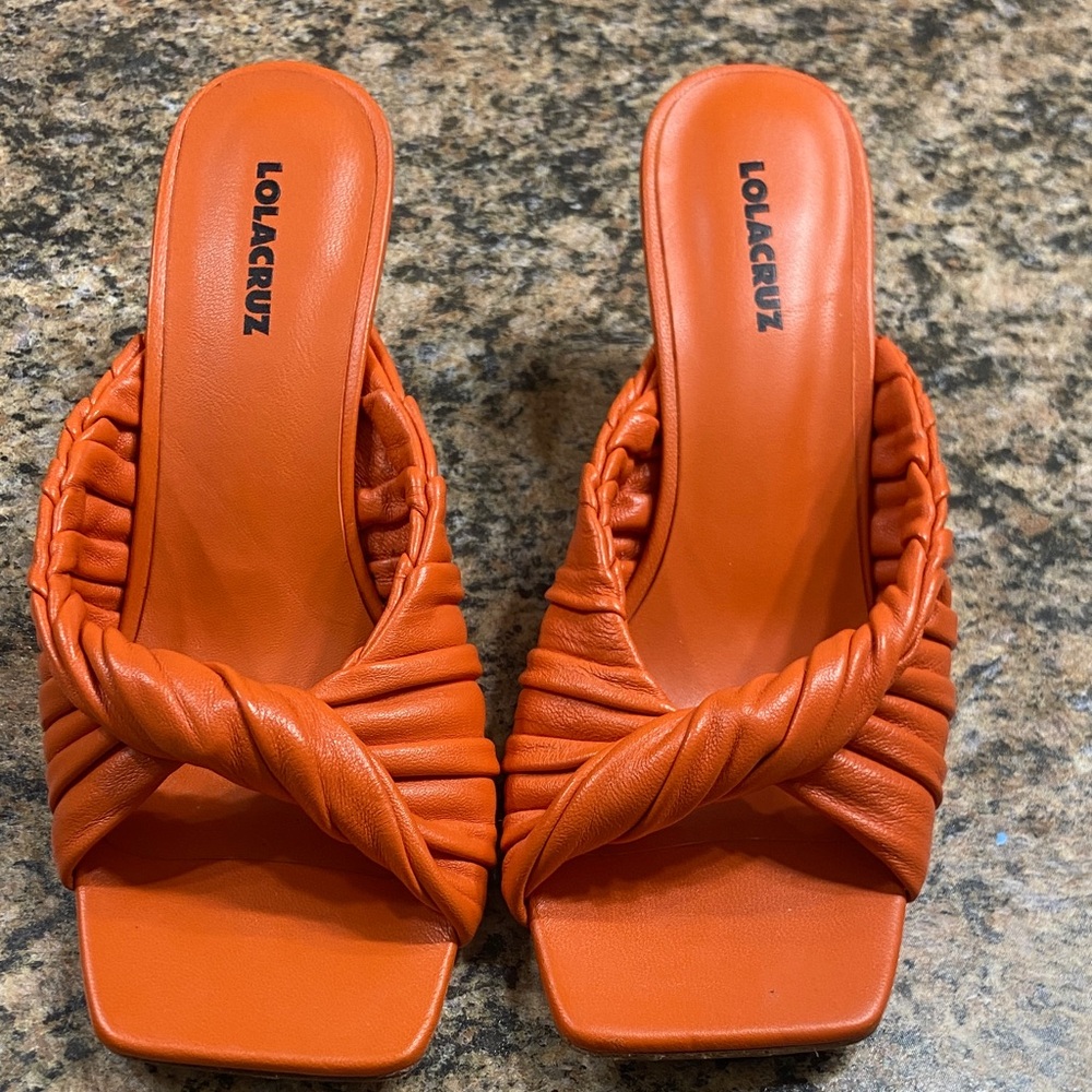 Lola Cruz Women's Orange Twisted Mules